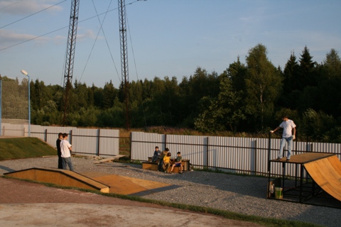 Скейтпарк в коттеджном поселке "Финская деревня"