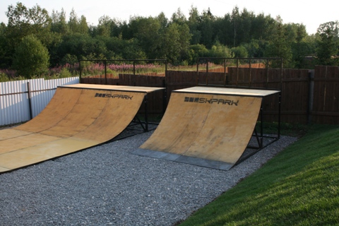 Скейтпарк в коттеджном поселке "Финская деревня"