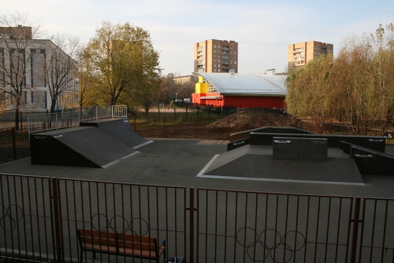 Скейт-парк в Южнопортовом районе часть2