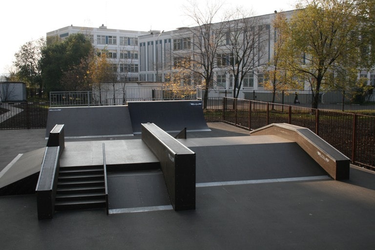 Скейт-парк в Южнопортовом районе часть2