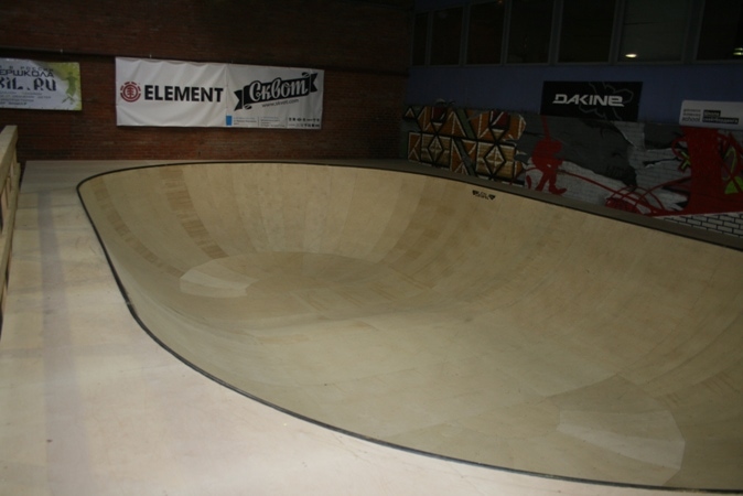 Пул в скейт-парке Адреналин, г.Москва