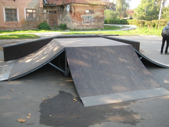 Скейт-парк в г. Пионерский, Калининградская обл.