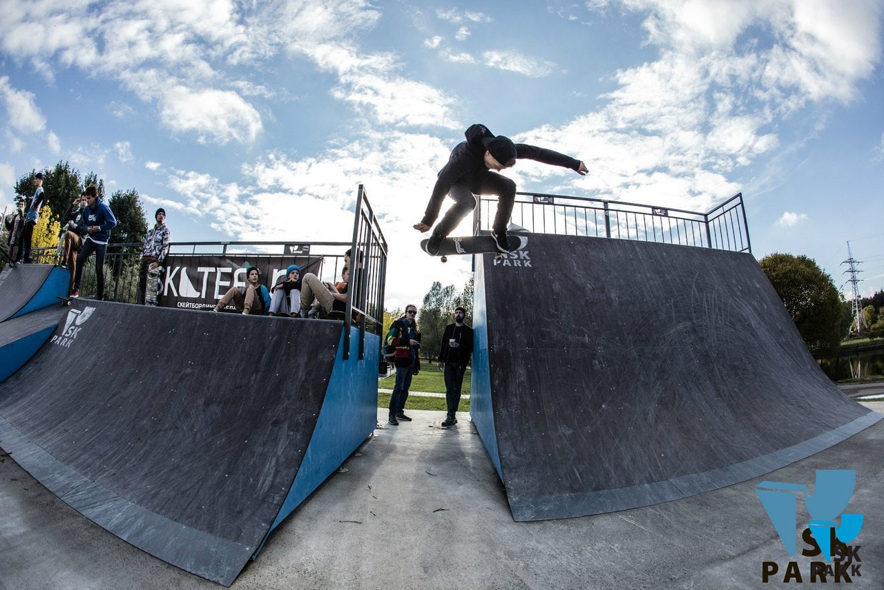 Скейтбординг