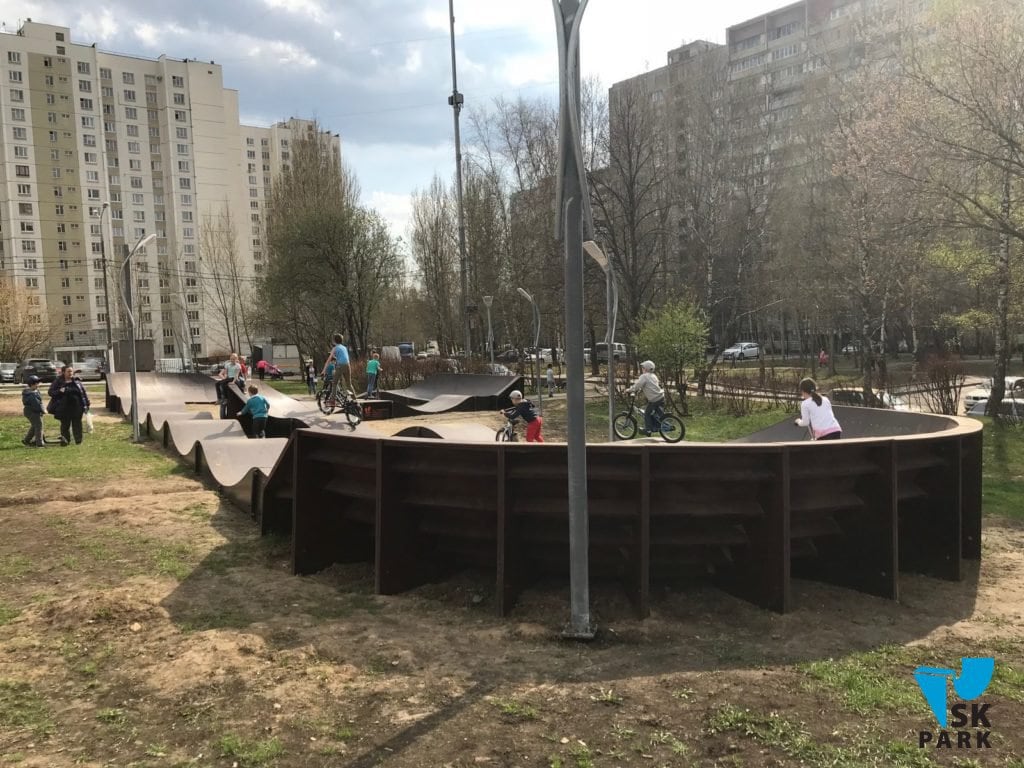 Установка памп трека на Теплом Стане, Москва