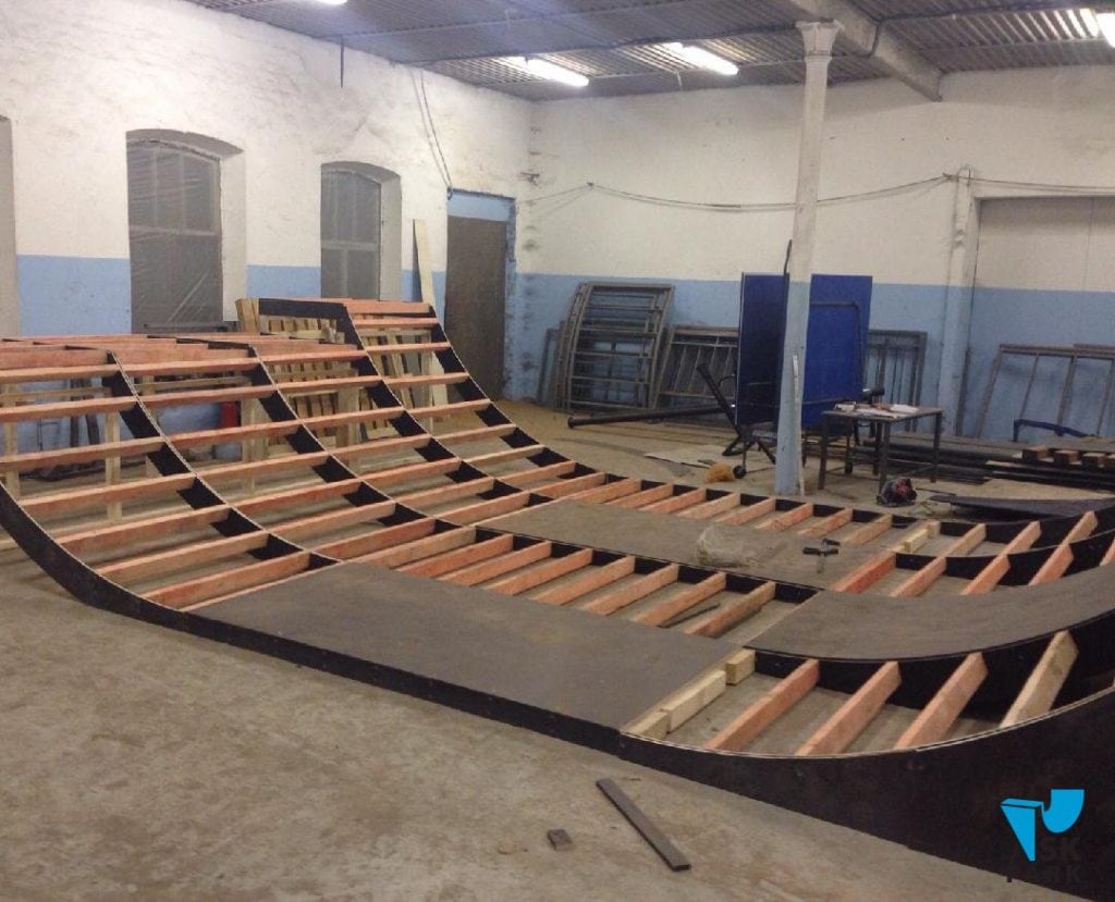 Металлический каркас vs деревянный, что выбрать?