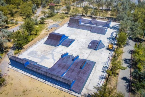 Фото Универсальный скейт-парк в г. Байконур.